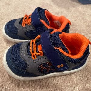 Surprize Stride Rite Boys Shoes Size 4